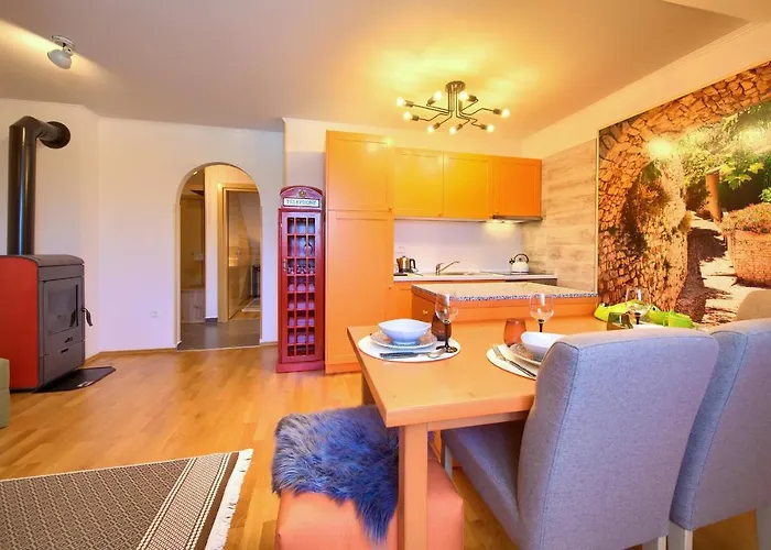 Layla Apartment *